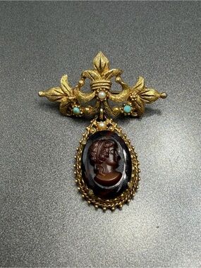 ⬇️⬇️ Vintage Florenza Cameo Brooch Turquoise and Pearl Accents #37SB